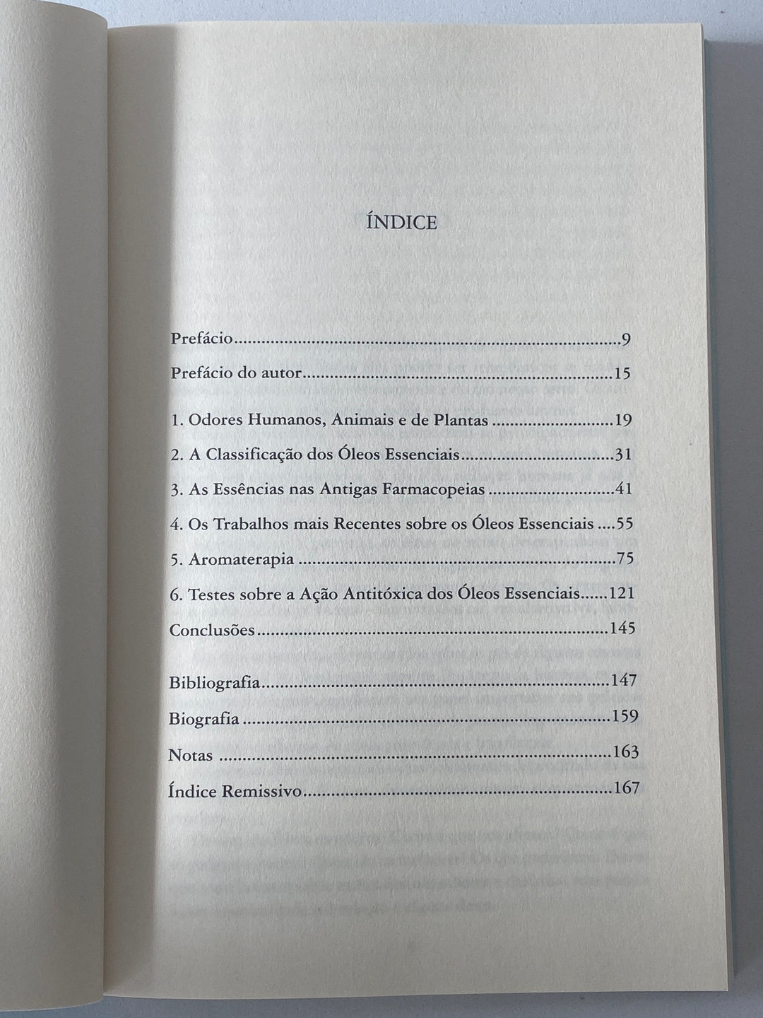 Livro Guia de Aromaterapia e Óleos Essenciais  |  René-Maurice Gattefossé