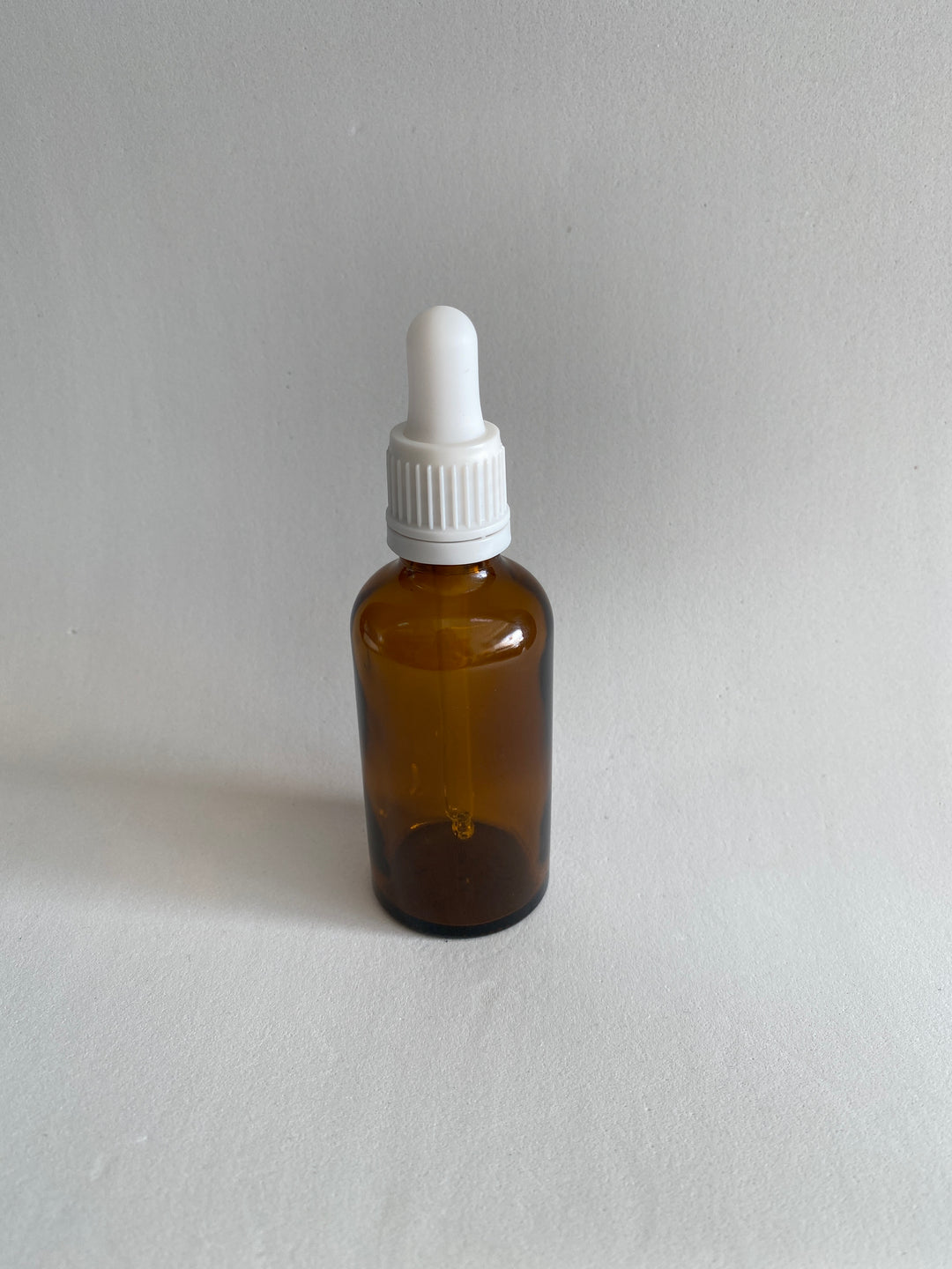 50ml bottle with amber glass pipette