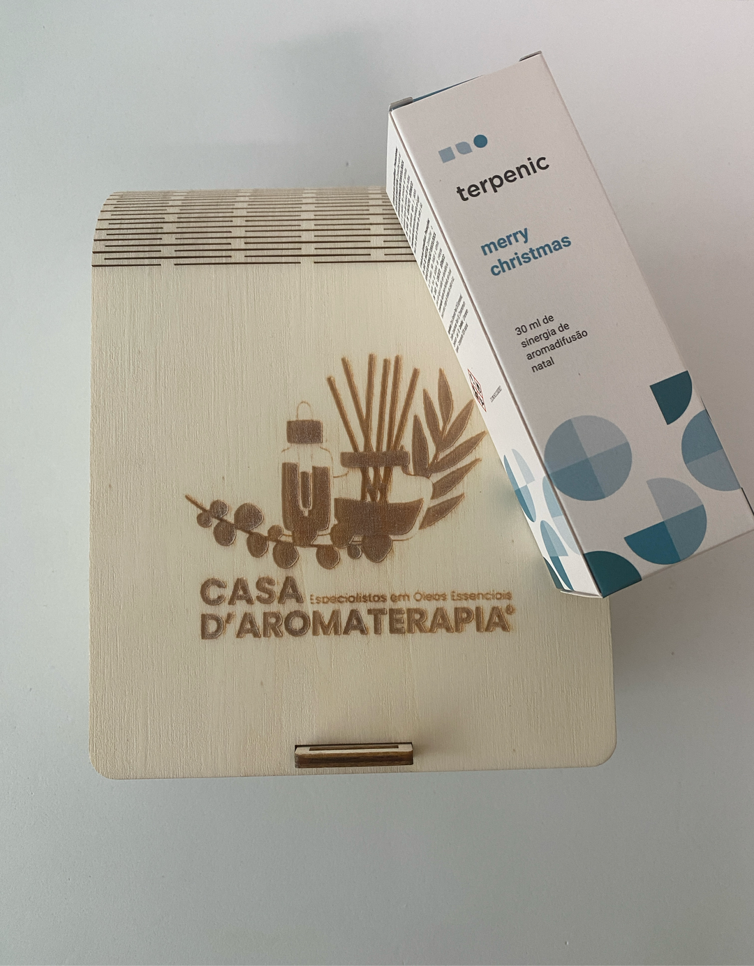 Kit Natalício (1 óleo difusor + caixa madeira) -20%